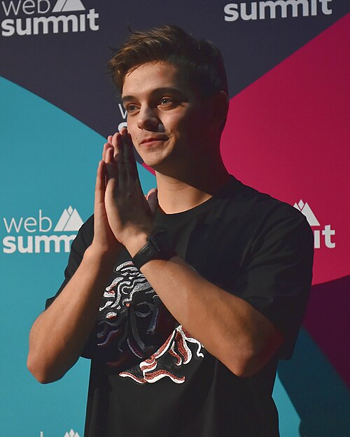 Martin Garrix - DJ Electro